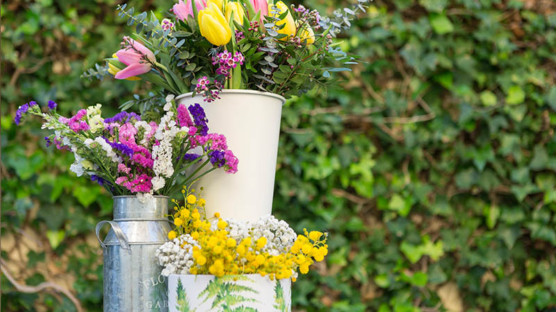 Maintaining Outdoor Artificial Flowers