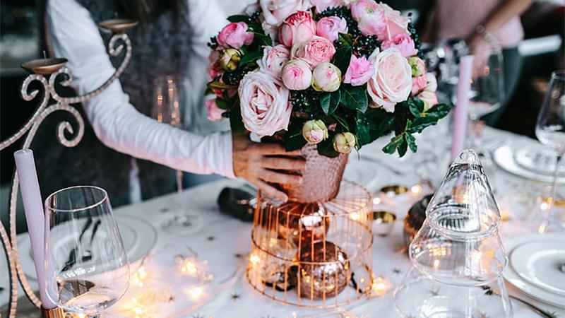 simple flower decoration for engagement 