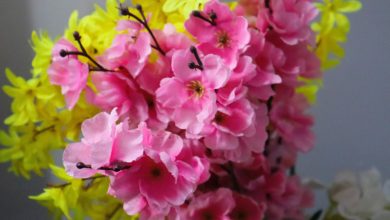 Understanding the Disadvantages of Artificial Flowers